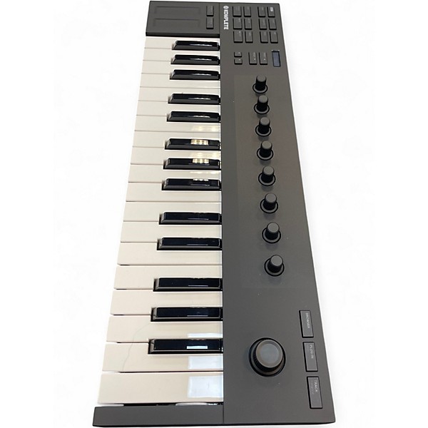 Used Native Instruments Komplete Kontrol M32
