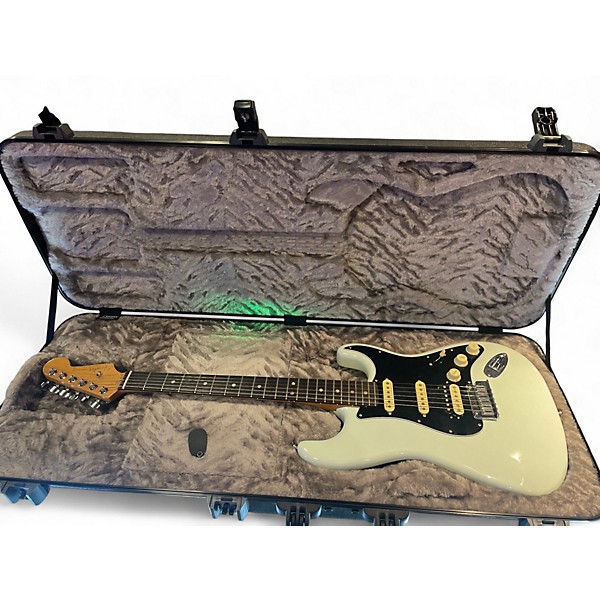 Used Fender Limited Edition American Ultra Stratocaster HSS Sonic Blue Solid Body Electric Guitar