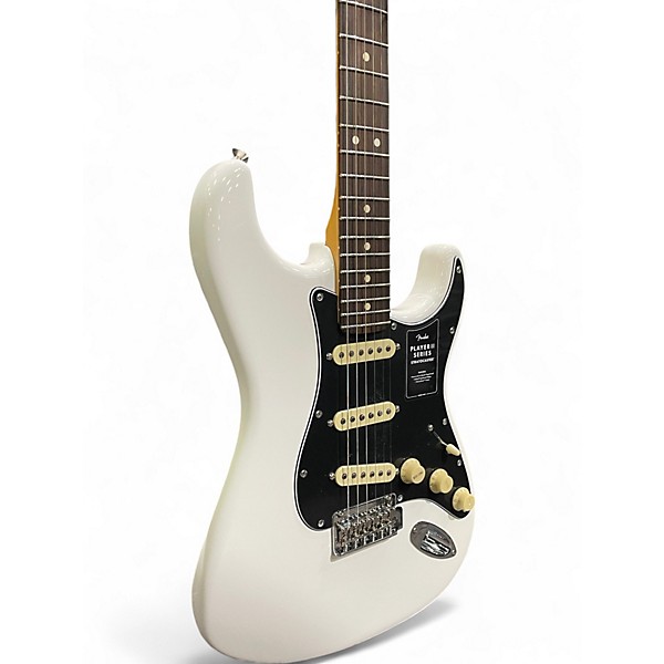 Used 2025 Fender Player II Stratocaster Alpine White Solid Body Electric Guitar