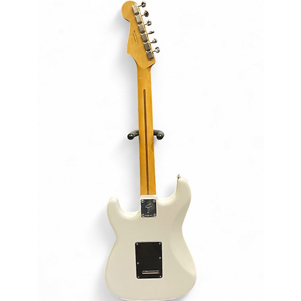 Used 2025 Fender Player II Stratocaster Alpine White Solid Body Electric Guitar