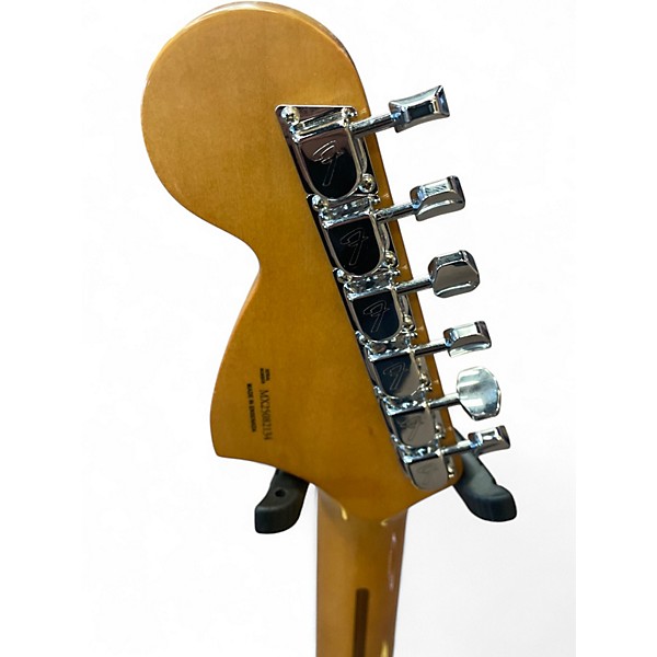 Used Fender Vintera 70s Stratocaster Vintage White Solid Body Electric Guitar