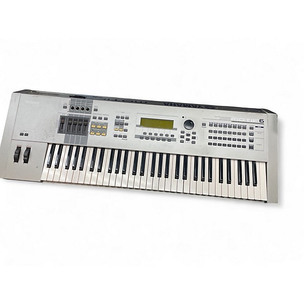 Used Yamaha Motif 6 61 Key Keyboard Workstation | Guitar Center