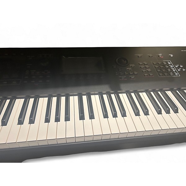 Used Yamaha Montage M8x Keyboard Workstation