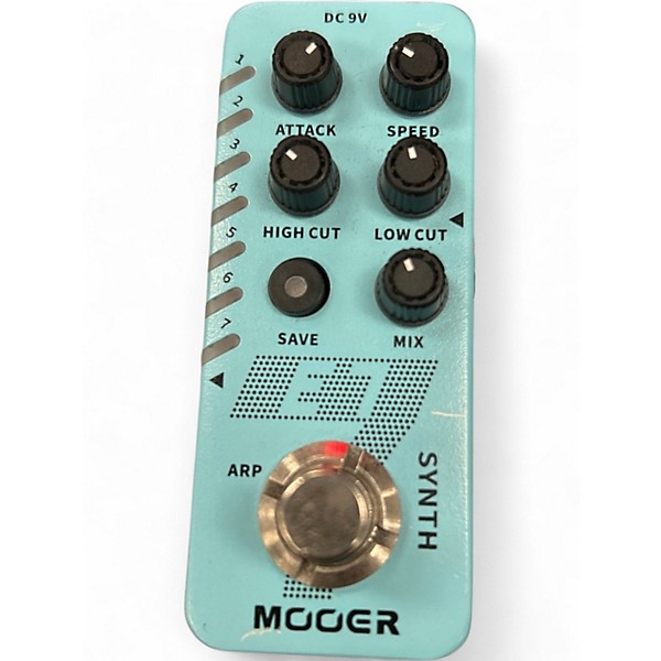 Used Mooer e7 synth Effect Pedal