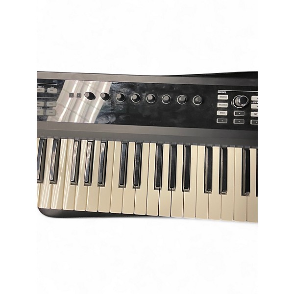 Used Native Instruments Komplete Kontrol S61 MIDI Controller