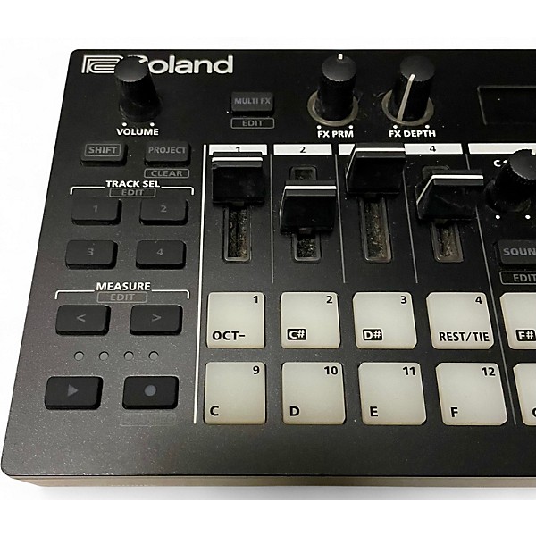 Used Roland MC-101 Synthesizer | Guitar Center