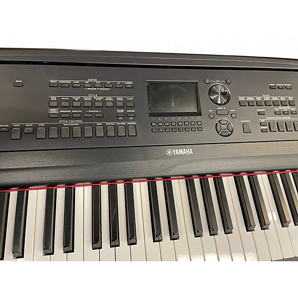 Used Yamaha DGX670 Keyboard Workstation