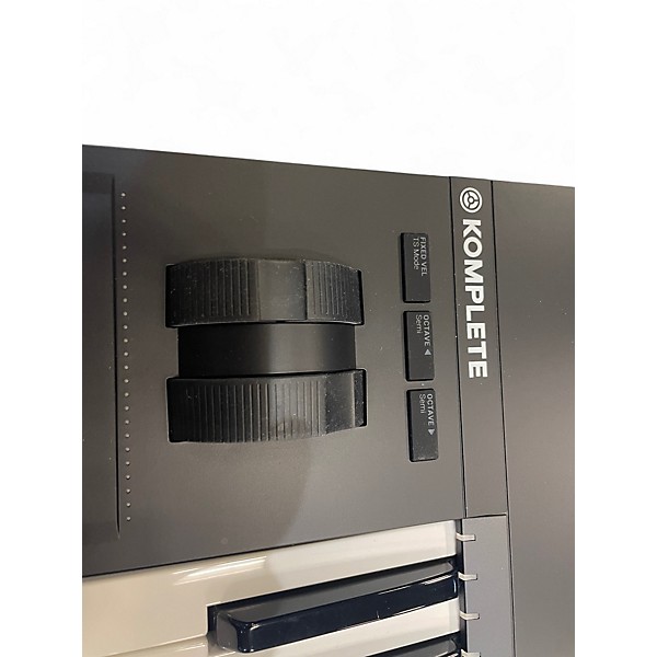 Used Native Instruments Komplete Kontrol S49 MIDI Controller