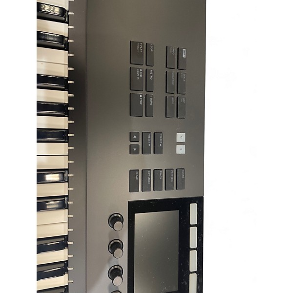 Used Native Instruments Komplete Kontrol S49 MIDI Controller