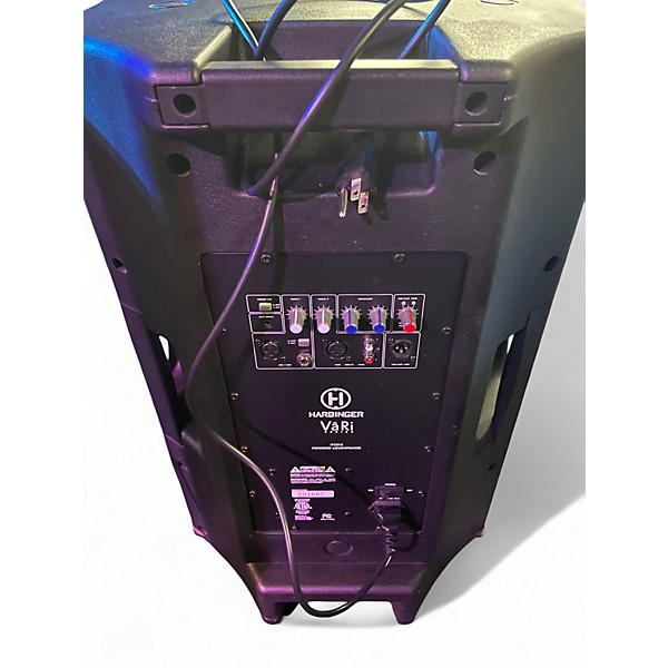 Used Harbinger V2215 Powered Speaker