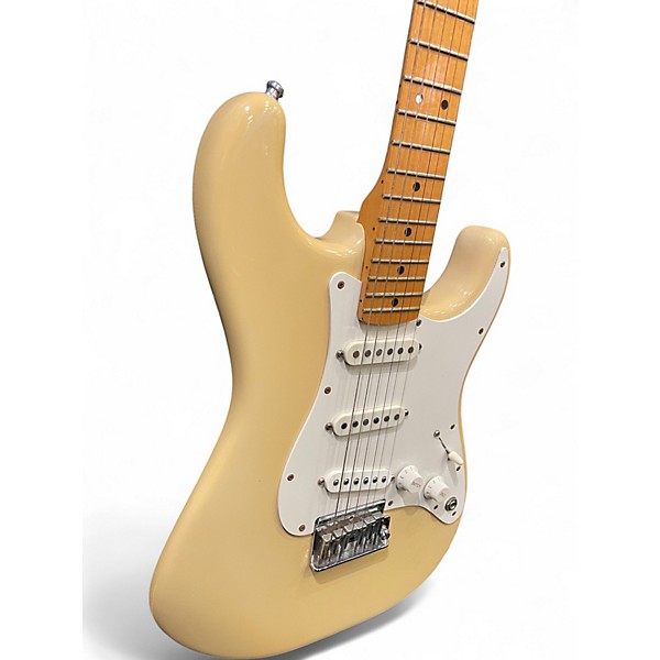 Vintage 1983 Fender American 2 Knob Standard Stratocaster Olympic White Solid Body Electric Guitar