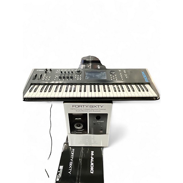 Used Yahmaha MODX 6 Keyboard Workstation