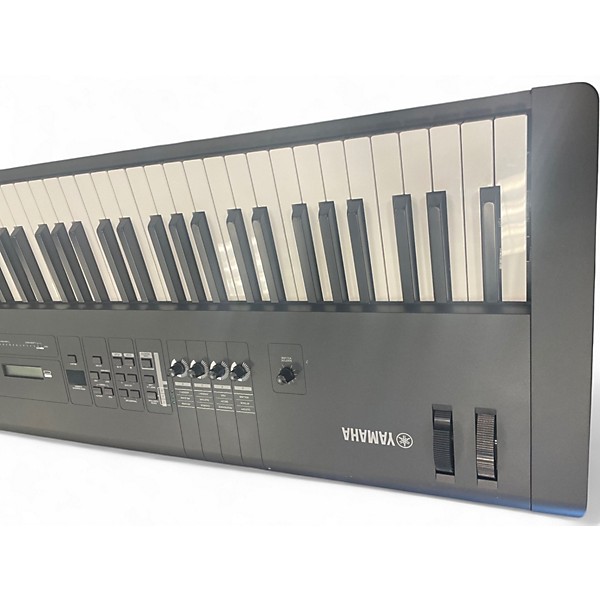 Used Yamaha MX88 Synthesizer