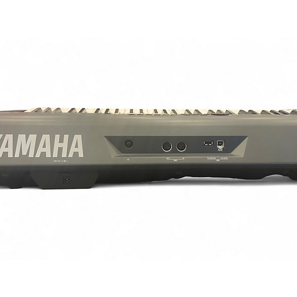 Used Yamaha MX88 Synthesizer