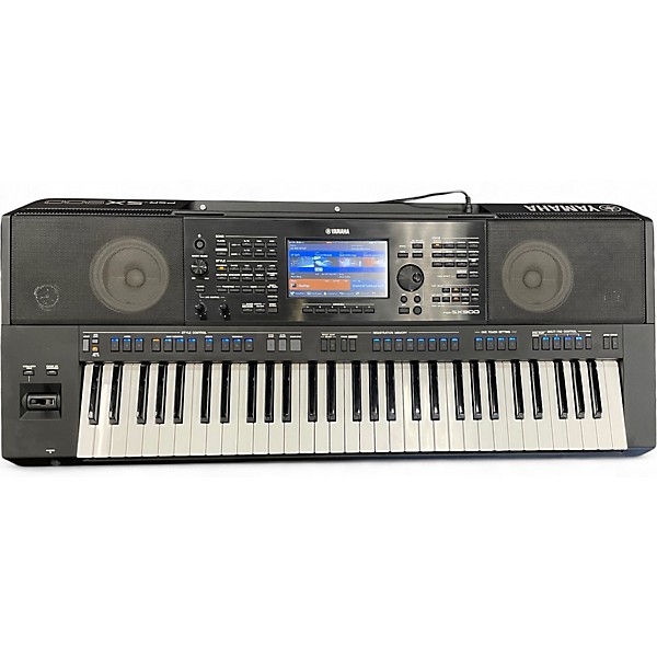 Used Yamaha psrsx900 Arranger Keyboard
