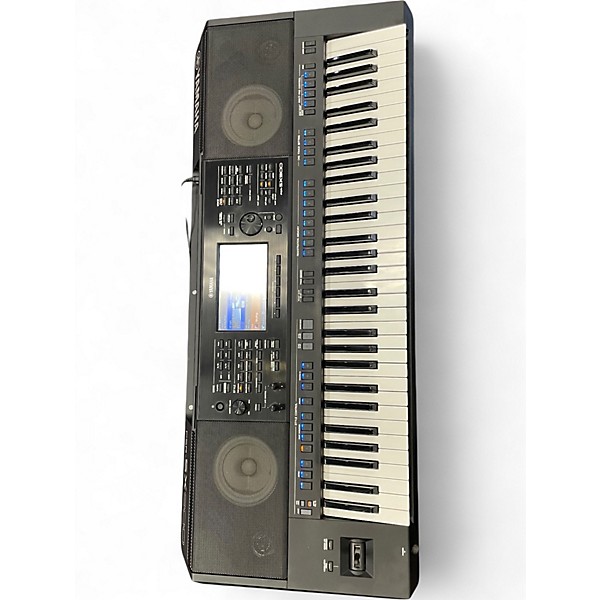 Used Yamaha psrsx900 Arranger Keyboard