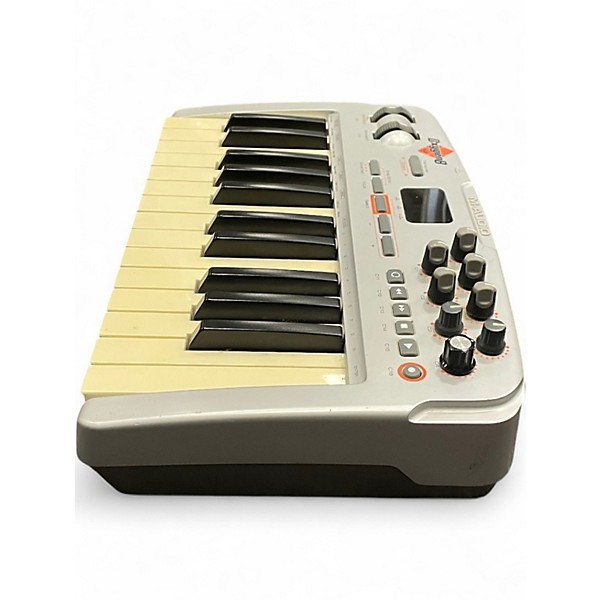 Used M-Audio Oxygen 8 V2 25 Key MIDI Controller