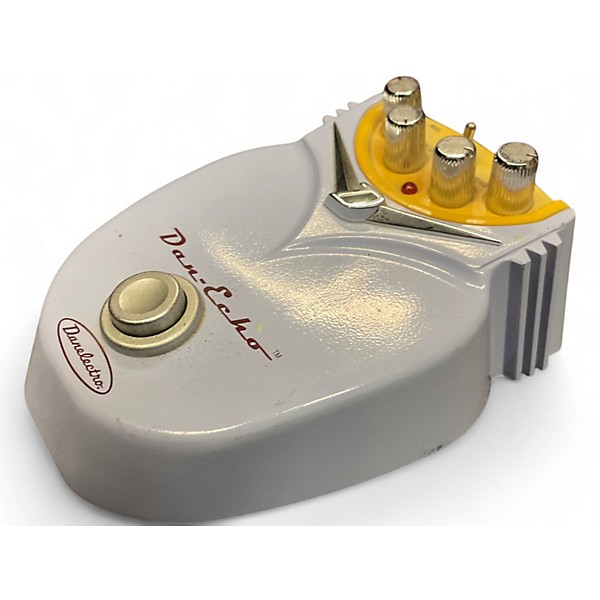 Used Danelectro DE1 Dan-Echo Effect Pedal