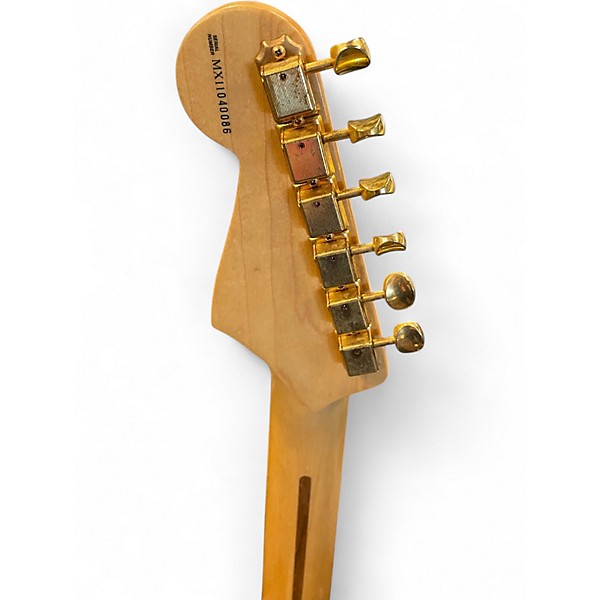 Used Fender Deluxe Players Stratocaster Sapphire Blue Transparent Solid Body Electric Guitar