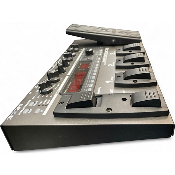 Used Zoom GFX-5 Effect Processor