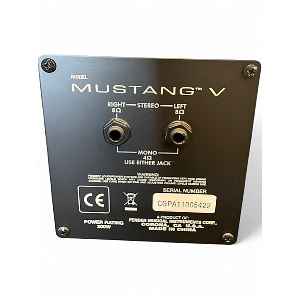 Used Fender MUSTAING V 412 Guitar Cabinet