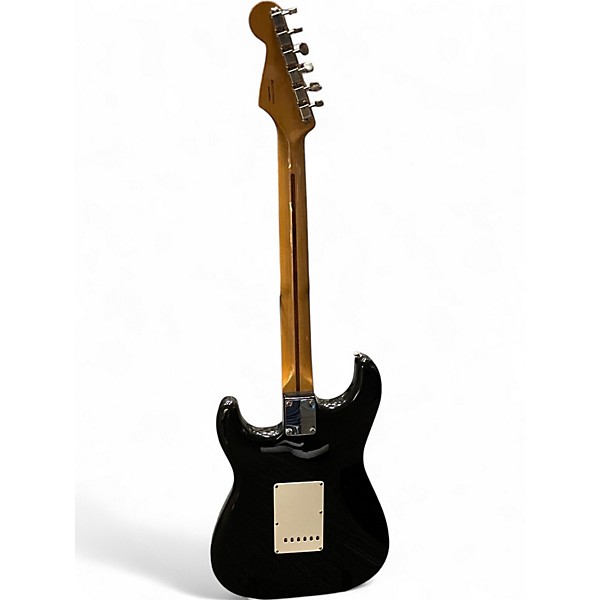 Used Fender Classic Series 1950S Stratocaster Black Solid Body Electric Guitar