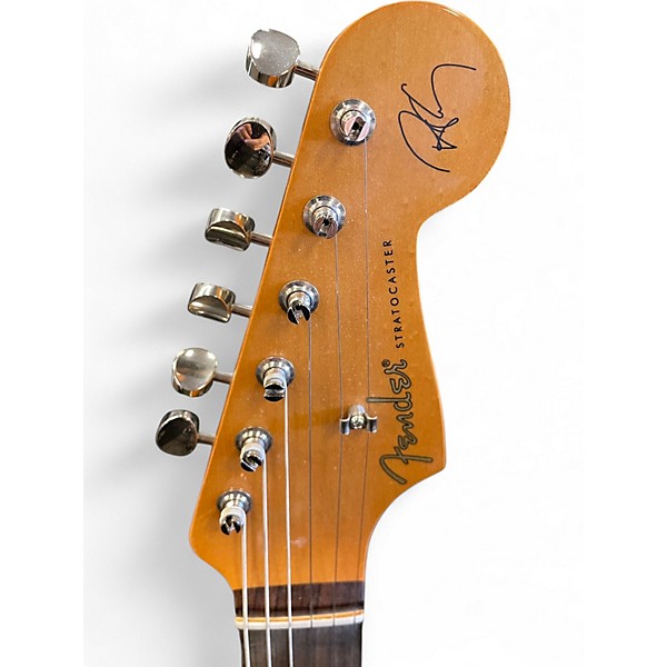 Used Fender Artist Series Robert Cray Stratocaster 3 Tone Sunburst Solid Body Electric Guitar