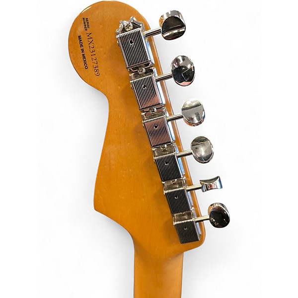 Used Fender Artist Series Robert Cray Stratocaster 3 Tone Sunburst Solid Body Electric Guitar