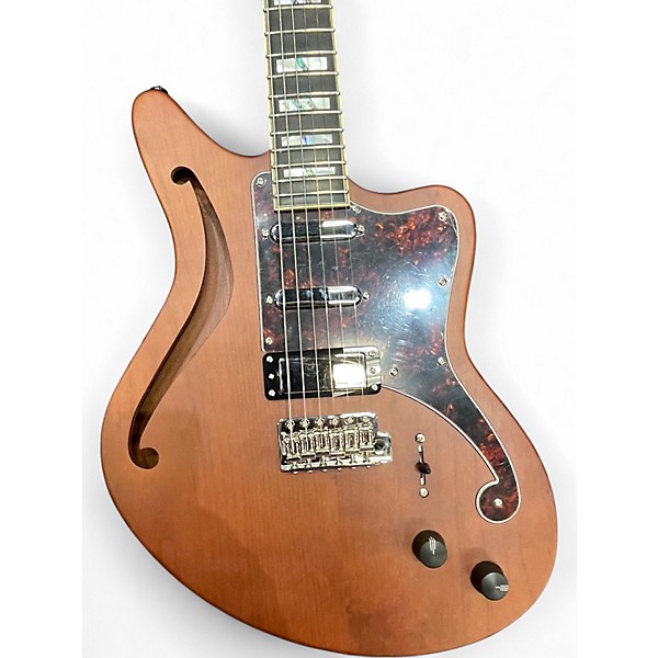 Used D'Angelico Deluxe Bedford SH Walnut Hollow Body Electric Guitar