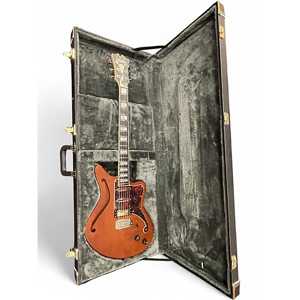 Used D'Angelico Deluxe Bedford SH Walnut Hollow Body Electric Guitar