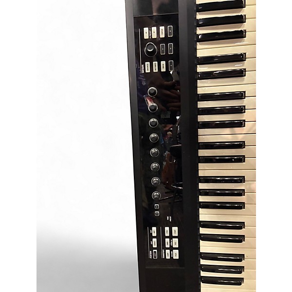 Used Native Instruments Komplete Kontrol S61 MIDI Controller