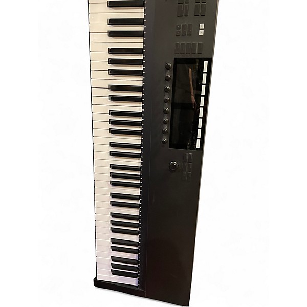 Used Native Instruments Komplete Kontrol S88 MK2 MIDI Controller