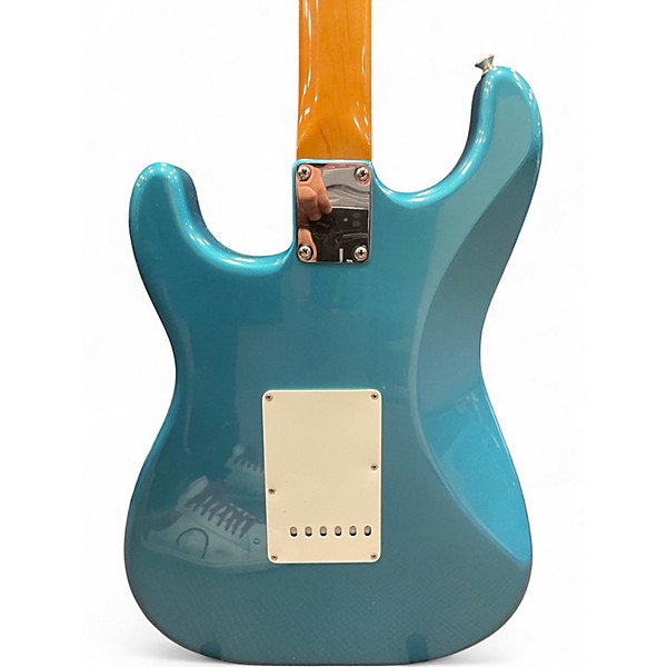 Used Fender Classic Series '60s Stratocaster Lake Placid Blue Solid Body Electric Guitar