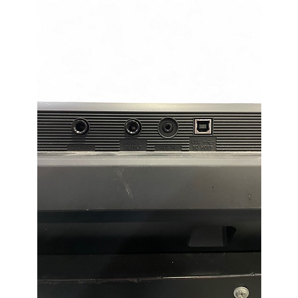 Used Yamaha E363 Portable Keyboard