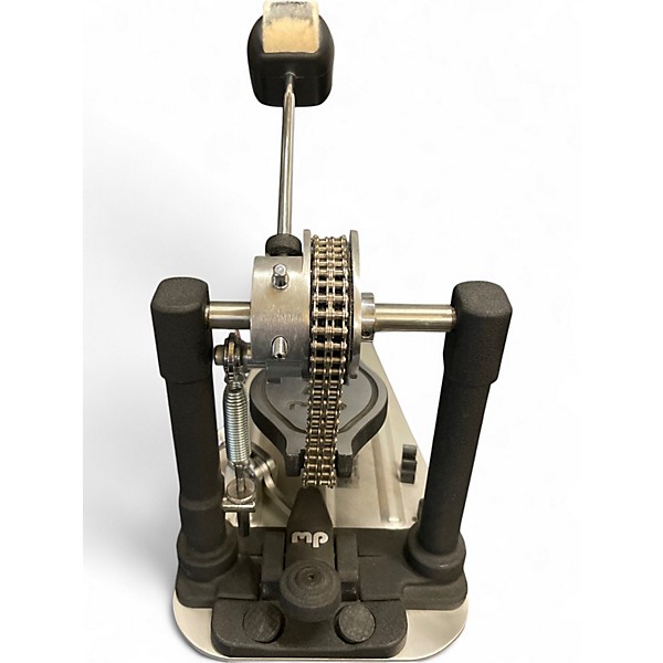 Used DW 9000 Series Single Single Bass Drum Pedal