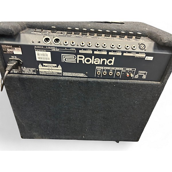 Used Roland KC600 Keyboard Amp