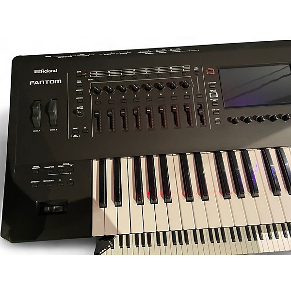 Used KORG FANTOM 6 Keyboard Workstation