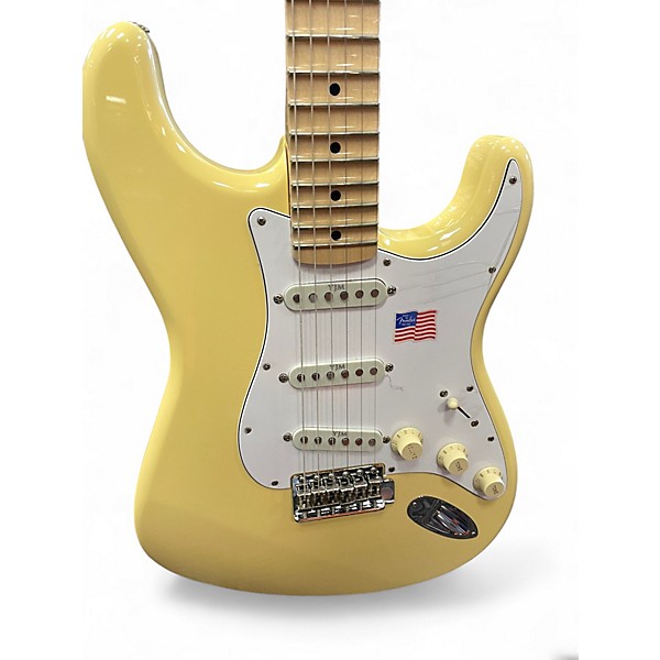 Used Fender Artist Series Yngwie Malmsteen Stratocaster Vintage White Solid Body Electric Guitar