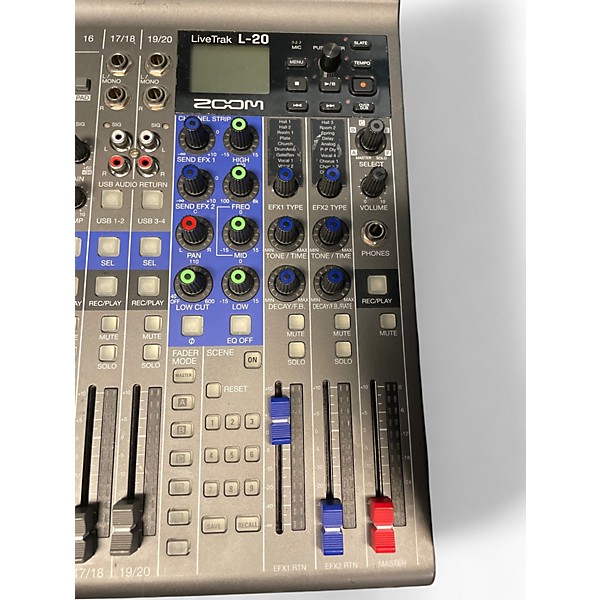Used Zoom L-20 Powered Mixer | Guitar Center