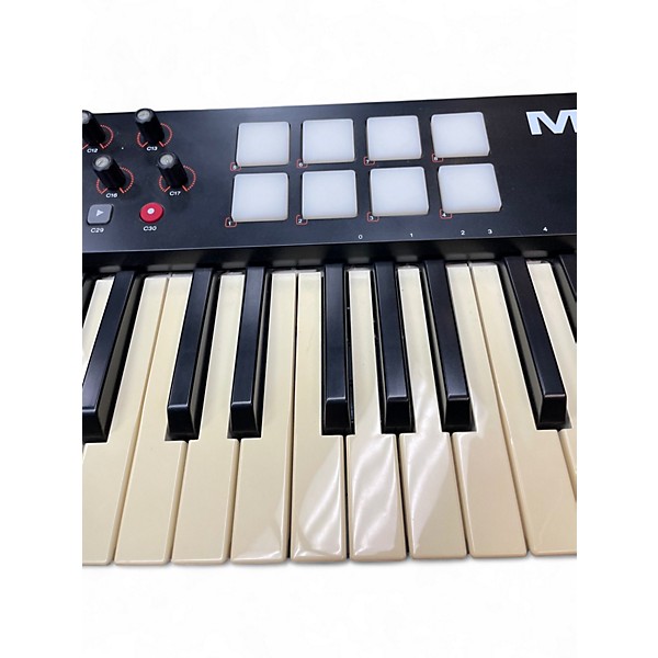 Used M-Audio OXYGEN61 MIDI Controller
