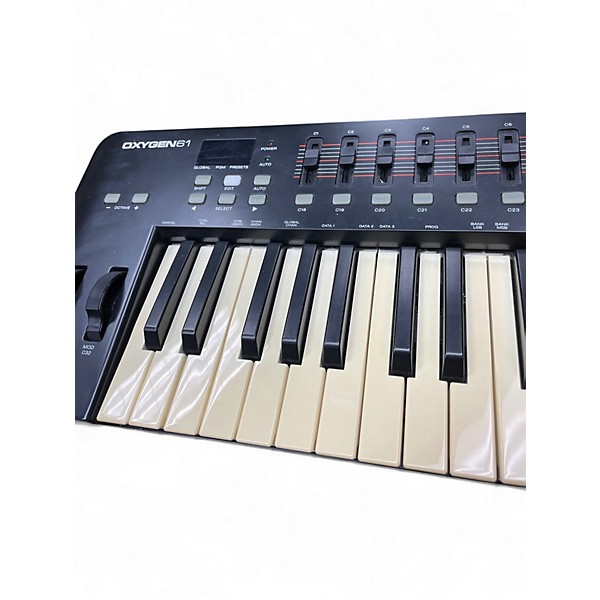Used M-Audio OXYGEN61 MIDI Controller