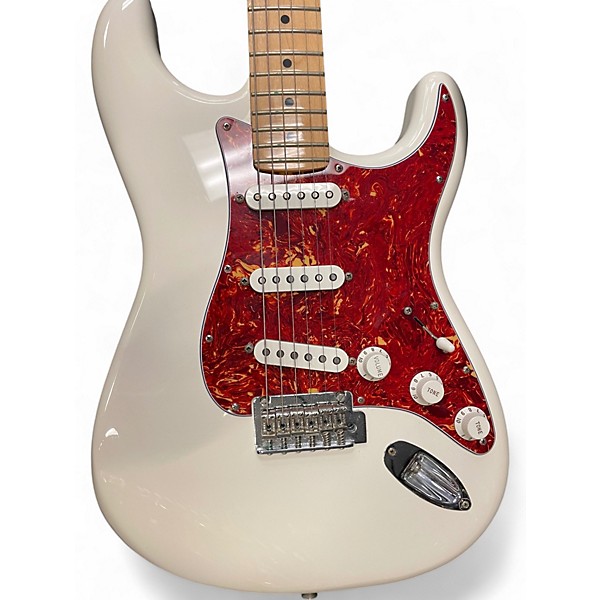 Used 2020 Fender Player Stratocaster Polar White Solid Body Electric Guitar