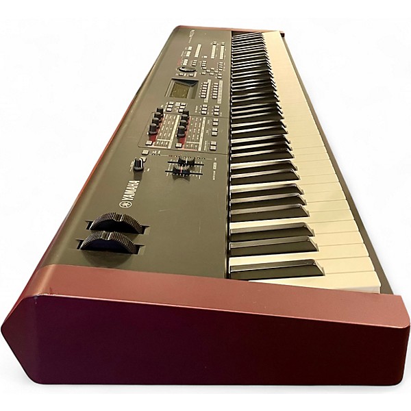 Used Yamaha MOXF8 88 Key Keyboard Workstation