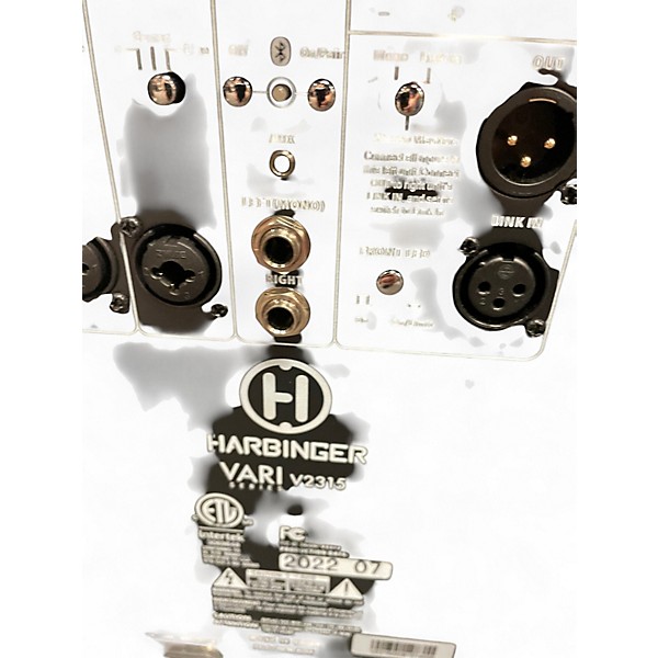 Used Harbinger VARI V2315 Powered Speaker