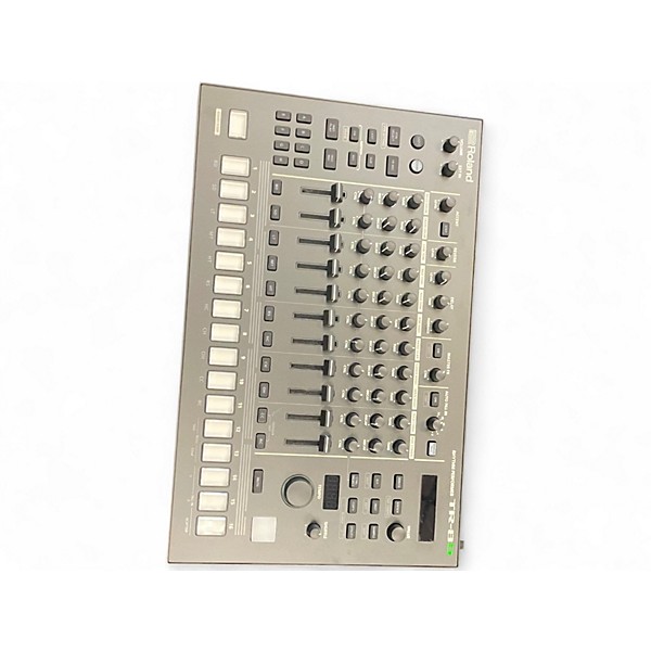 Used Supercritical redshift 6 Synthesizer