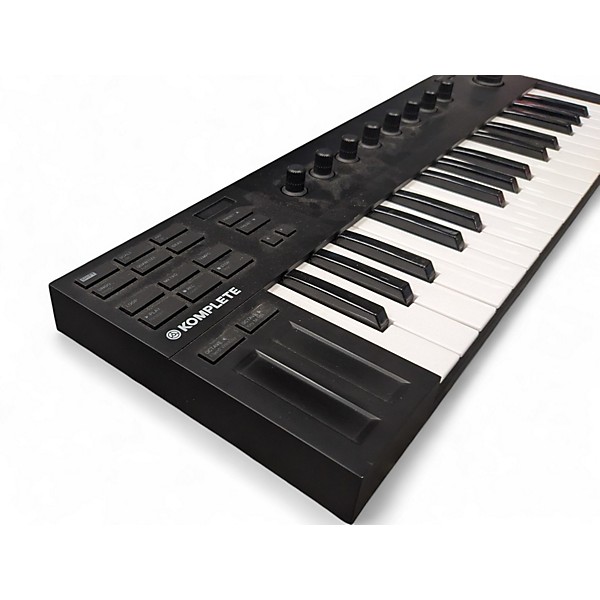 Used Native Instruments komplete kontrol m32