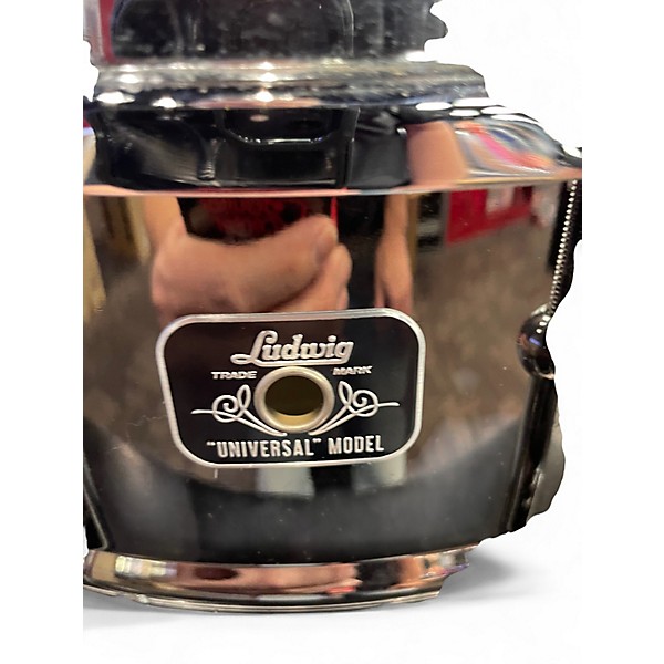 Used Ludwig 14in UNIVERSAL SNARE Chrome Drum