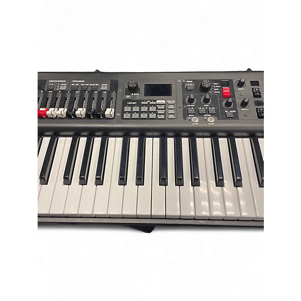 Used Yamaha YC61 Keyboard Workstation