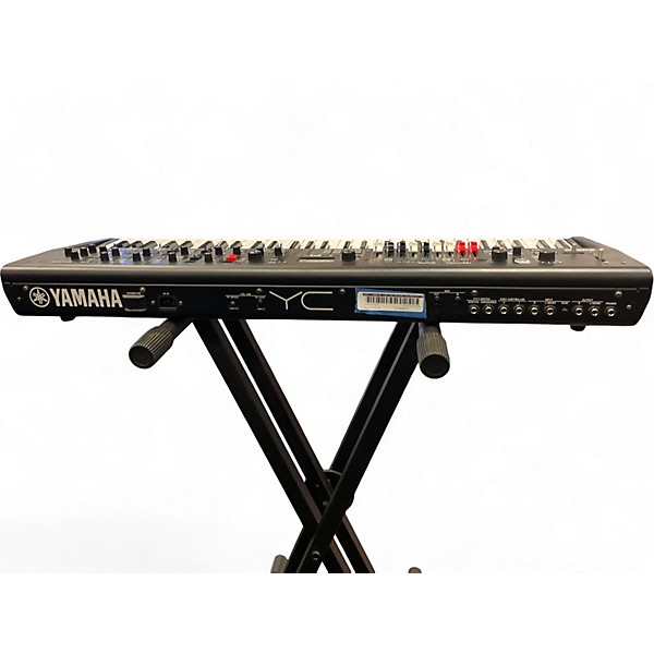 Used Yamaha YC61 Keyboard Workstation