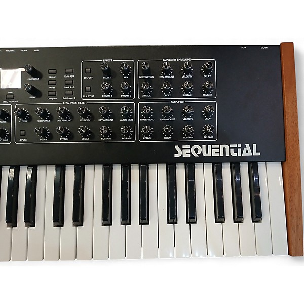 Used Sequential prophet rev2 Synthesizer